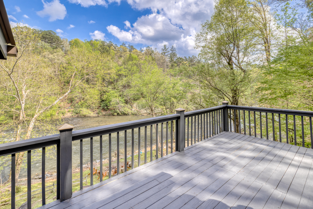 267 River Road Ellijay, 30540 Curtin Team Real Estate